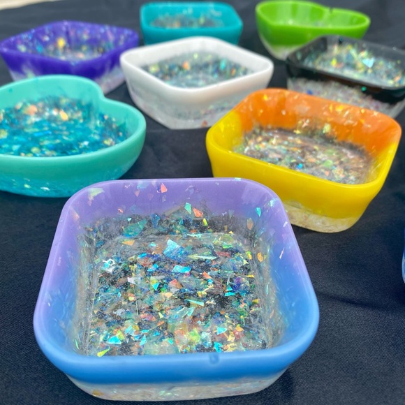 Holographic Trays - Heart Dish - Square Jewelry Holder - Handmade - Picture 11 of 11